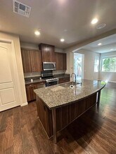 625 Montage Cir in East Palo Alto, CA - Building Photo - Building Photo