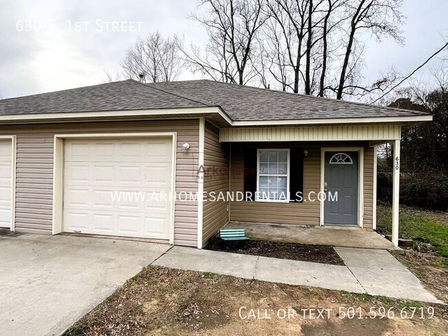 property at 630 S 1st St