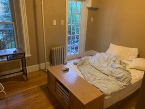 1489 Beacon St, Unit 3-1 in Brookline, MA - Foto de edificio - Building Photo