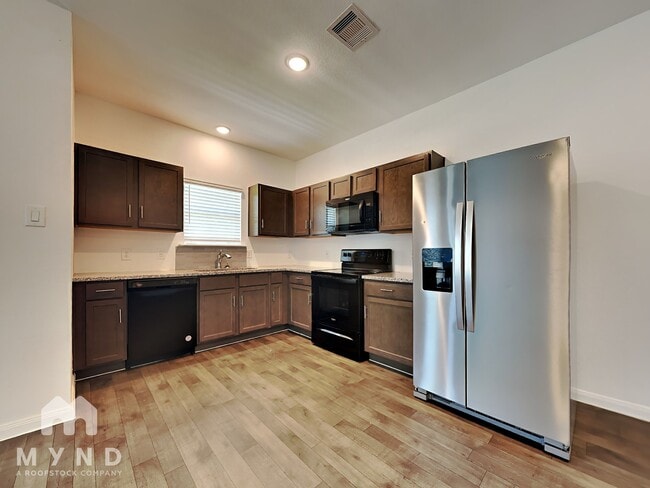 16563 Colleen Pl in Conroe, TX - Building Photo - Building Photo