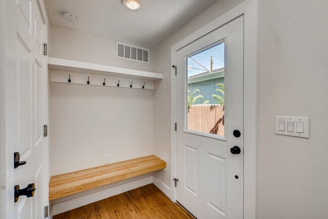 2629 1/2 N Vine St in Denver, CO - Foto de edificio - Building Photo