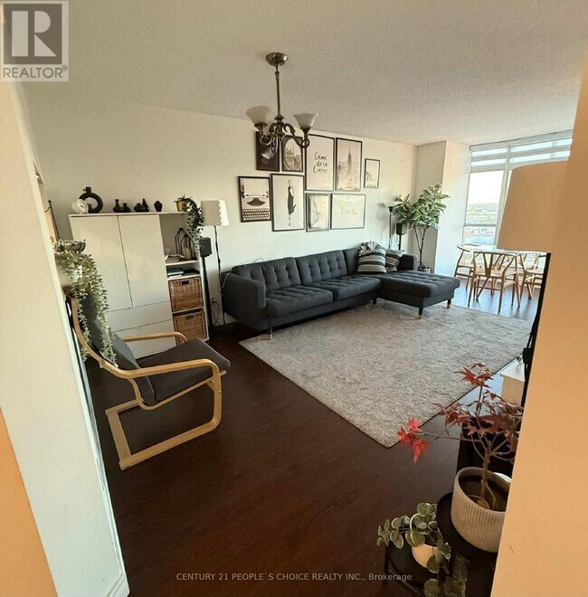 1470 Midland Ave in Toronto, ON - Building Photo - Building Photo