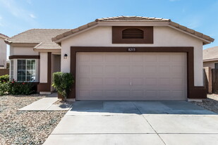 8213 W Papago St in Phoenix, AZ - Building Photo