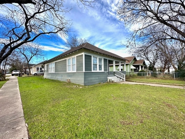 property at 1827 Proctor Ave