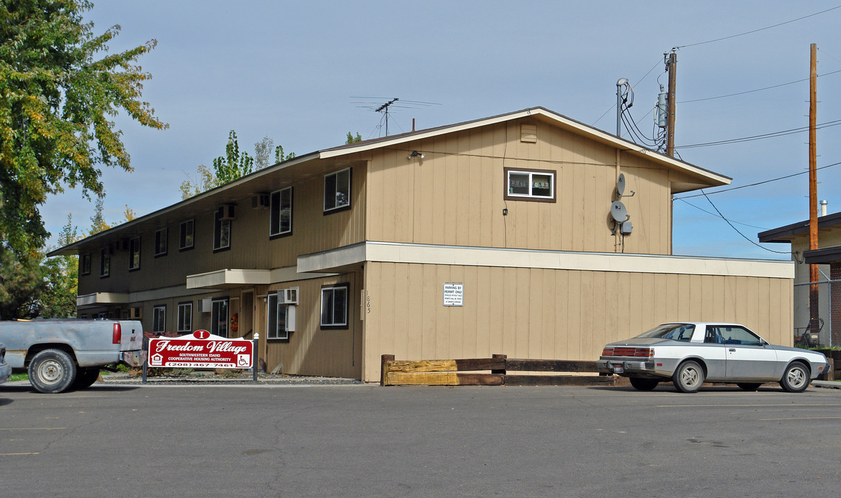 Freedom Village in Payette, ID - Building Photo