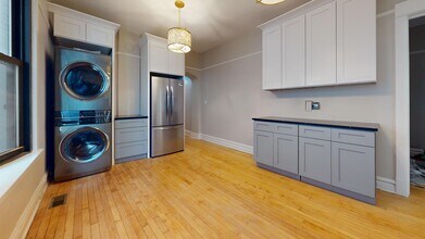 1257 W Schubert Ave in Chicago, IL - Building Photo - Building Photo