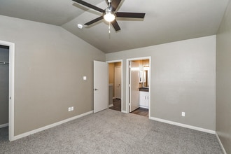 Parkland Pointe in Arlington, TX - Foto de edificio - Building Photo