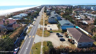 418 S Atlantic Ave in Cocoa Beach, FL - Building Photo - Building Photo