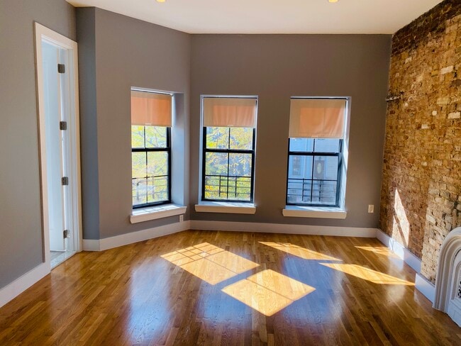 2083 Pacific St, Unit 3 in Brooklyn, NY - Foto de edificio - Building Photo