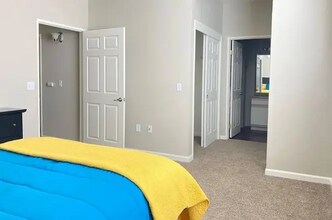 2060 Millennium Wy in Hanford, CA - Building Photo - Building Photo