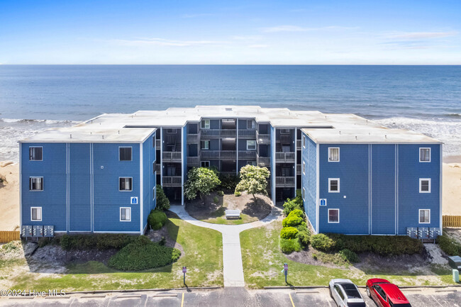 2210 New River Inlt in North Topsail Beach, NC - Foto de edificio - Building Photo