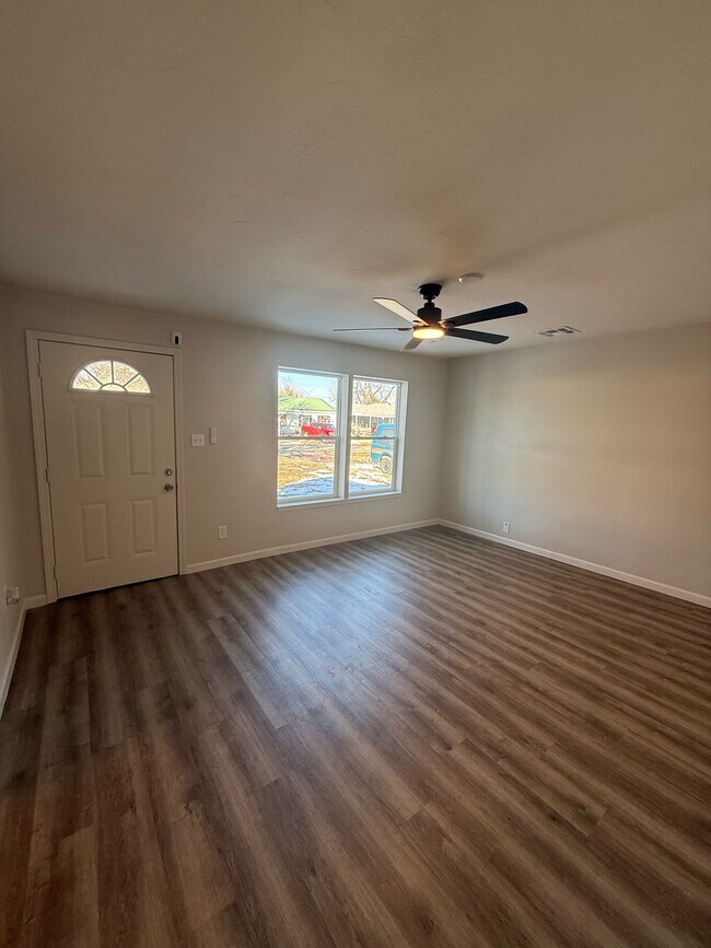 6208 NW 34th St in Bethany, OK - Building Photo - Building Photo