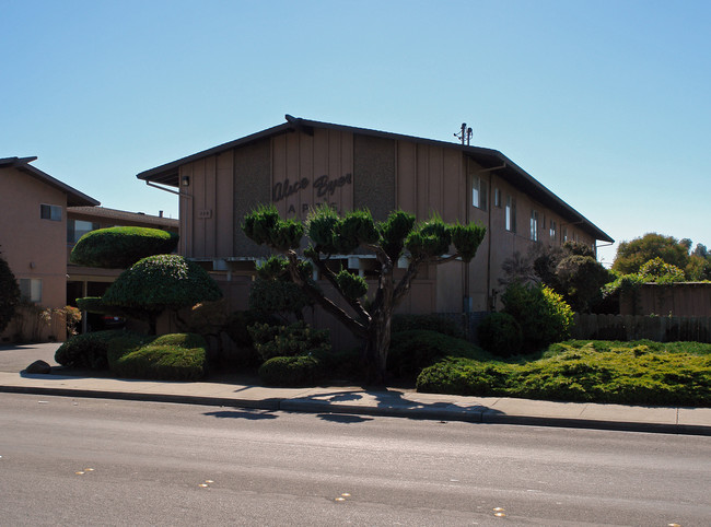 209 Brennan St in Watsonville, CA - Building Photo - Building Photo