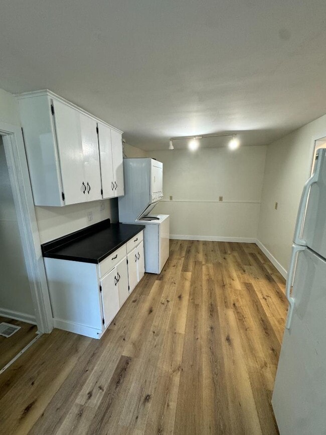 1007 N Prairie St in Bloomington, IL - Building Photo - Building Photo