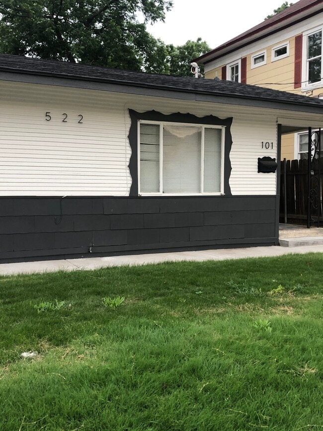 property at 522 E Myrtle St