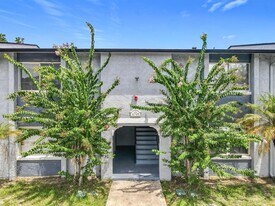 4795 S Texas Ave in Orlando, FL - Building Photo