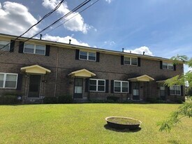 1703 Ridge St in Tuskegee Institute, AL - Building Photo