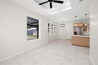 14 Hillside S Ave in Edinburg, TX - Building Photo - Building Photo