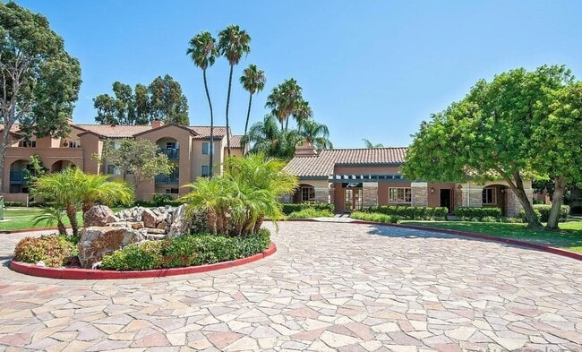 property at 7120 Shoreline Dr