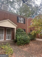 1441 S Milledge Ave in Athens, GA - Foto de edificio - Building Photo