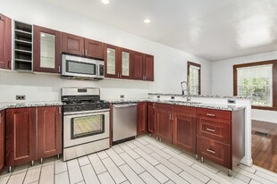 2469 Indiana Ave in Columbus, OH - Building Photo