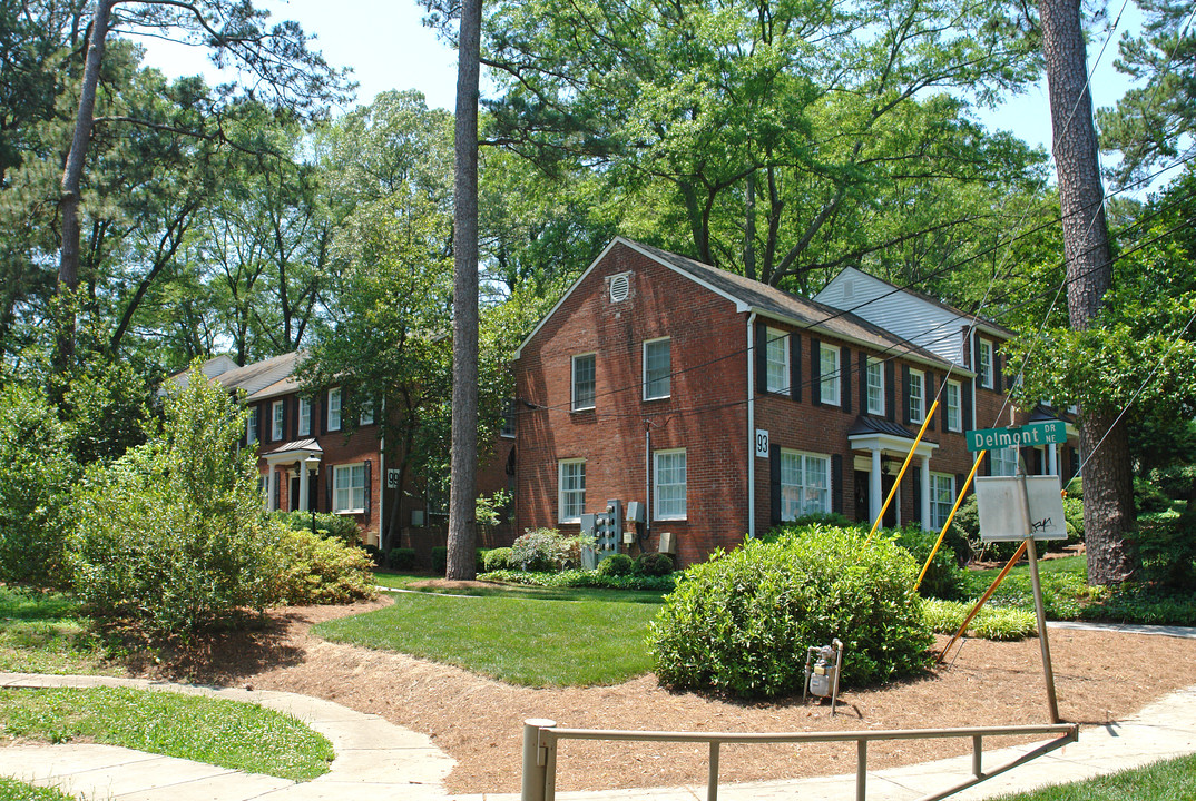 Historic Garden Hills in Atlanta, GA - Foto de edificio