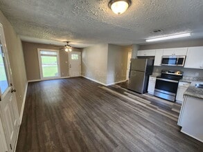 2648 Santa Monica Dr NW in Atlanta, GA - Building Photo - Building Photo