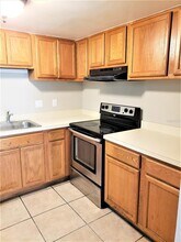 4267 S Semoran Blvd in Orlando, FL - Building Photo - Building Photo