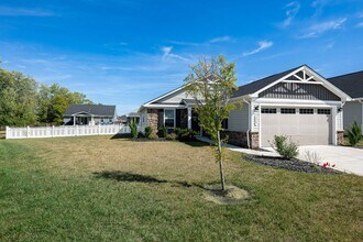 2027 Trillium Wy in Tipp City, OH - Building Photo - Building Photo