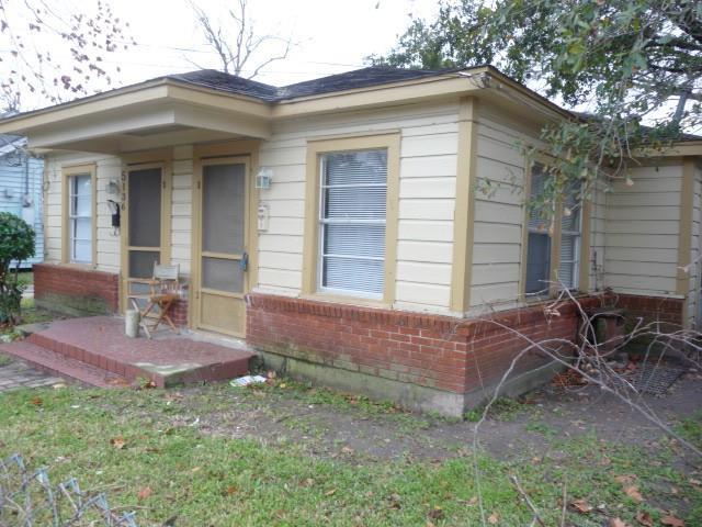 5134 Bell St in Houston, TX - Building Photo