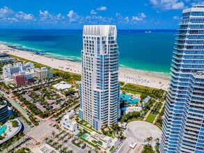 50 South Pointe Dr in Miami Beach, FL - Foto de edificio - Building Photo