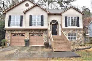 2732 Owens Dr in Marietta, GA - Building Photo