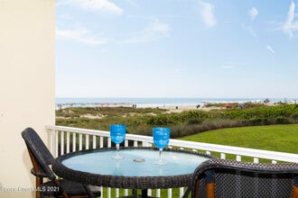 171 N Atlantic Ave in Cocoa Beach, FL - Building Photo - Building Photo