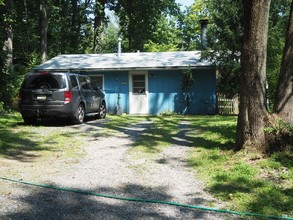 10 Bungalow site in Hellertown, PA - Building Photo - Building Photo