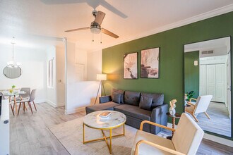 2155 S 55th St in Tempe, AZ - Foto de edificio - Building Photo