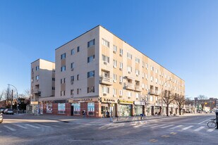 150-05 Northern Blvd in Flushing, NY - Building Photo