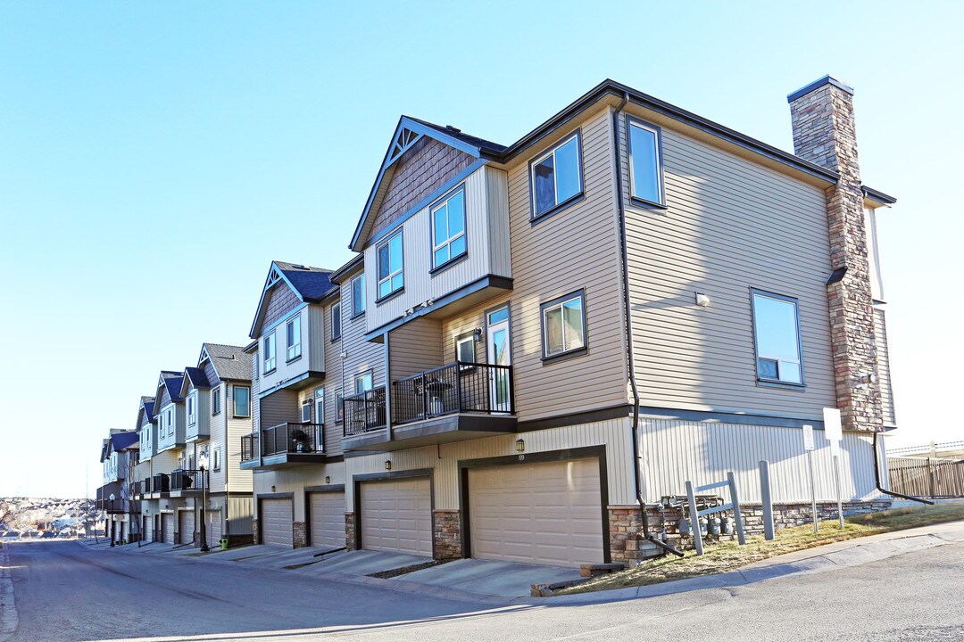 111 Kincora Heat NW in Calgary, AB - Building Photo