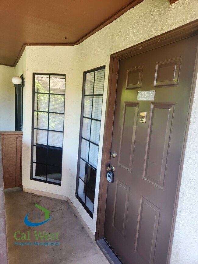 455 Costa Mesa Terrace in Sunnyvale, CA - Building Photo - Building Photo