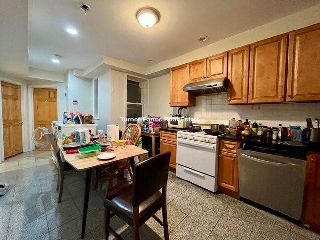 179 Northampton St, Unit 3