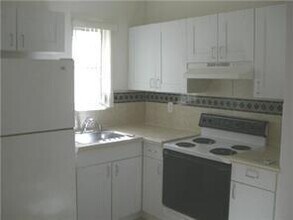 3012 Seville St in Fort Lauderdale, FL - Building Photo - Building Photo