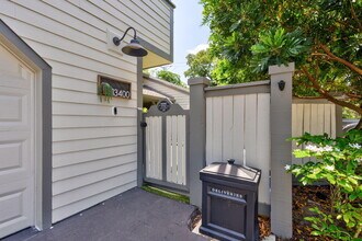 13400 Bedford Mews Ct in Wellington, FL - Building Photo - Building Photo