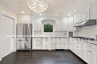 4516 Sierra View Way in Fair Oaks, CA - Building Photo - Building Photo