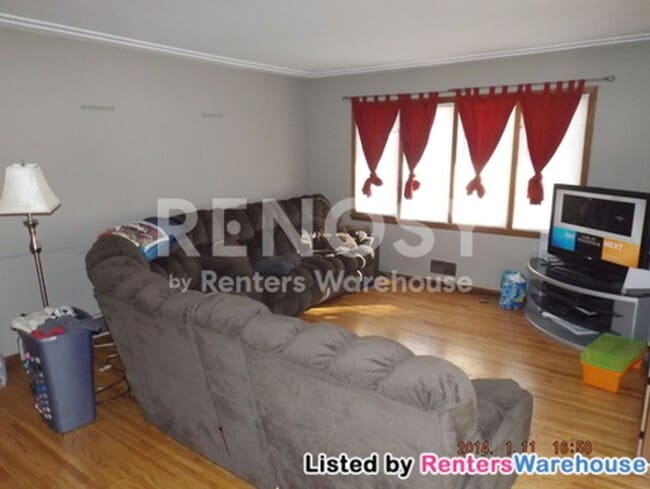 property at 7404 Queen Ave S