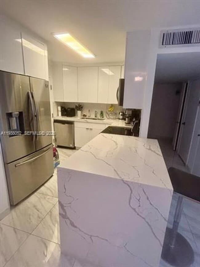 property at 10101 E Bay Harbor Dr