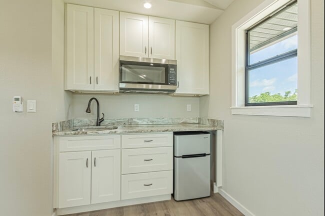 3389 Seagrape Ave in Naples, FL - Building Photo - Building Photo