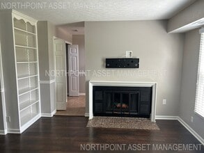 616 Cambridge Station Rd in Louisville, KY - Building Photo - Building Photo