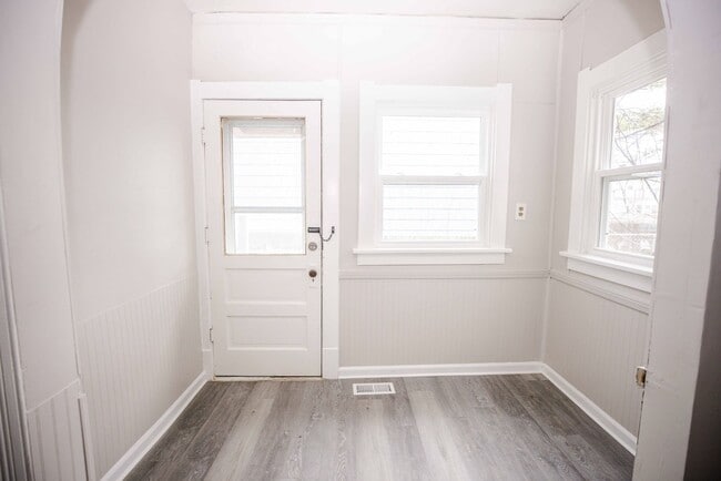 1101 Radcliffe Dr in Toledo, OH - Building Photo - Building Photo