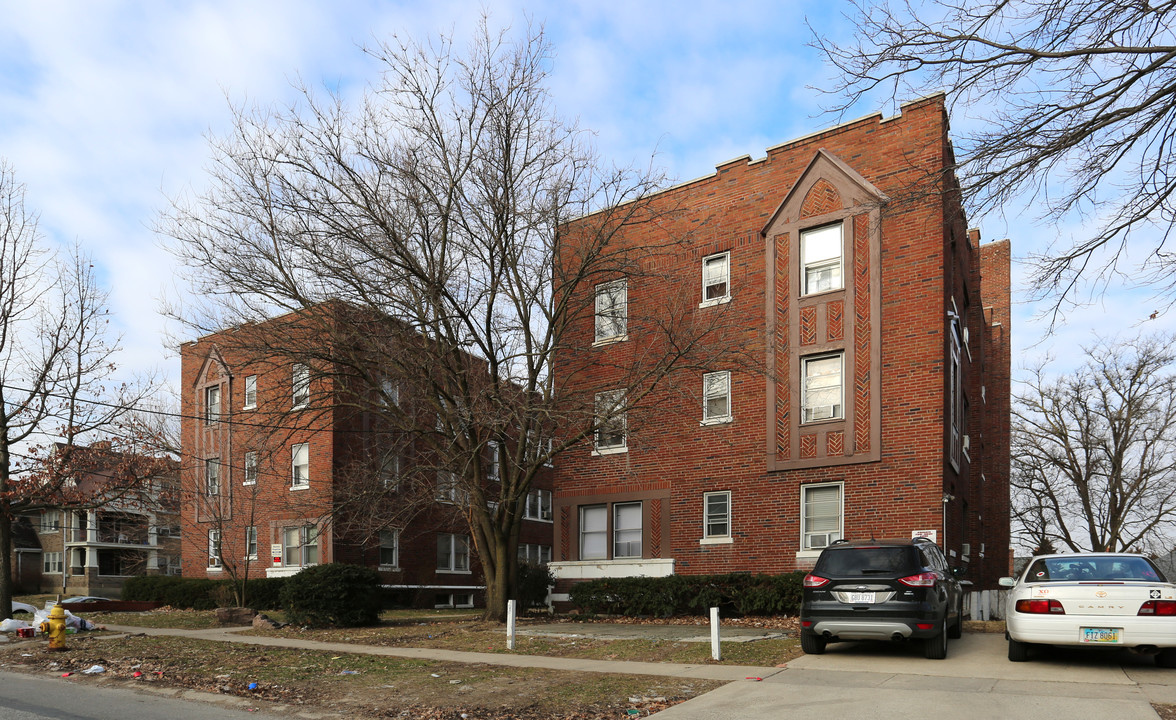 2805 Stratford Ave in Cincinnati, OH - Building Photo