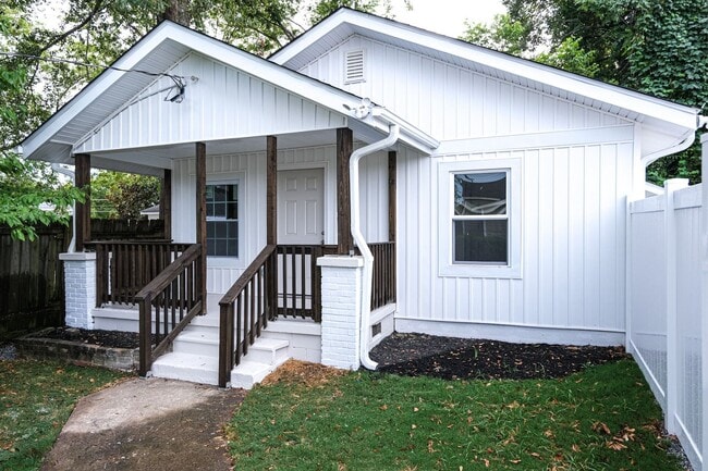 410 Green Ave in Greenville, SC - Foto de edificio - Building Photo