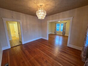 1230 N Madelia St in Spokane, WA - Building Photo - Building Photo